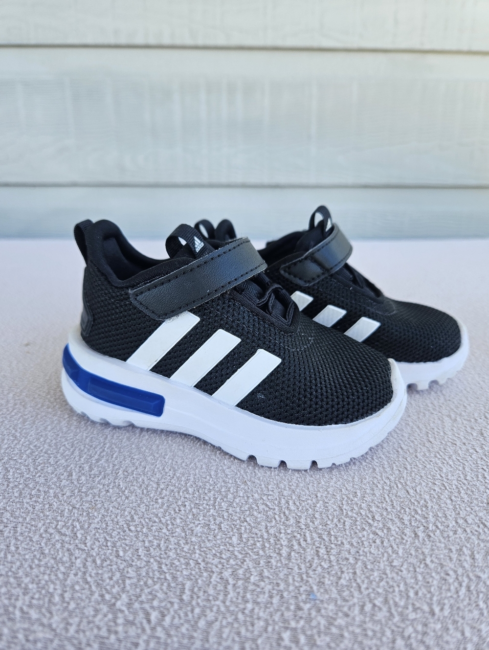 Adidas Racer TR23 Sneaker Hook & Loop Toddler SZ 5K Black Athletic